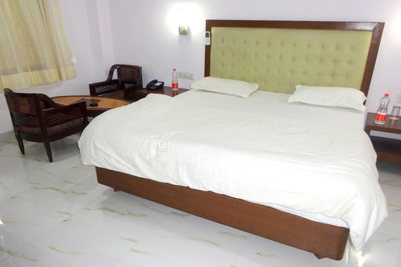 Hotel Utsav Nathdwara Bagian luar foto