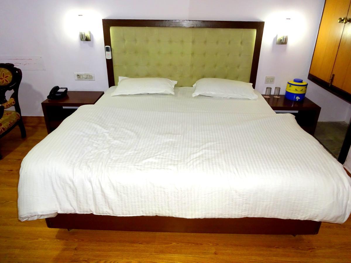 Hotel Utsav Nathdwara Bagian luar foto