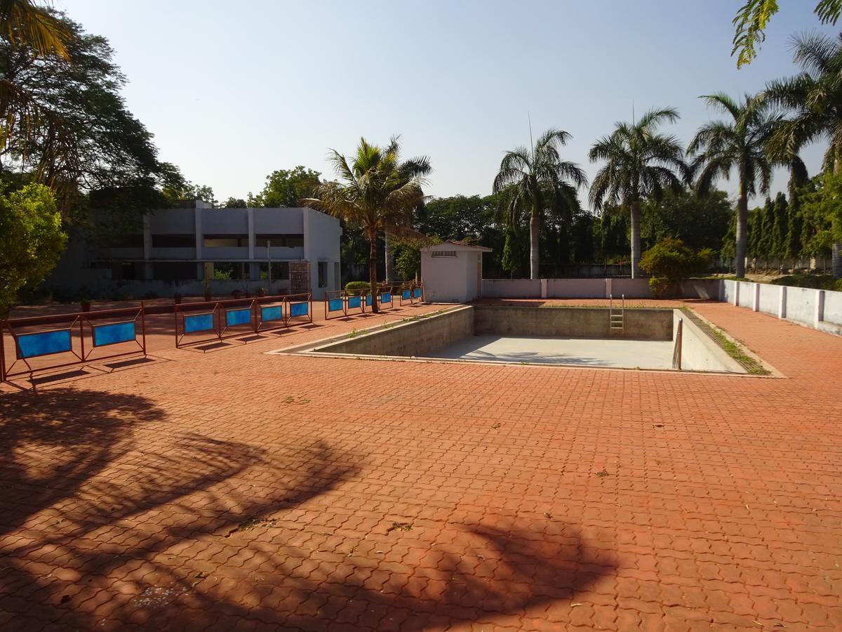 Hotel Utsav Nathdwara Bagian luar foto
